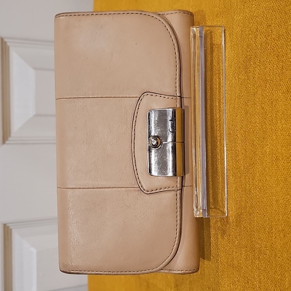 COACH Kristin Tan Leather Trifold Vintage Wallet W/Lavender Interior - Picture 1 of 14
